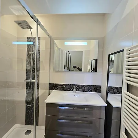 Casa vacanze Monsac, 4 Pièces, 6 Personnes - Fr-1-616-118